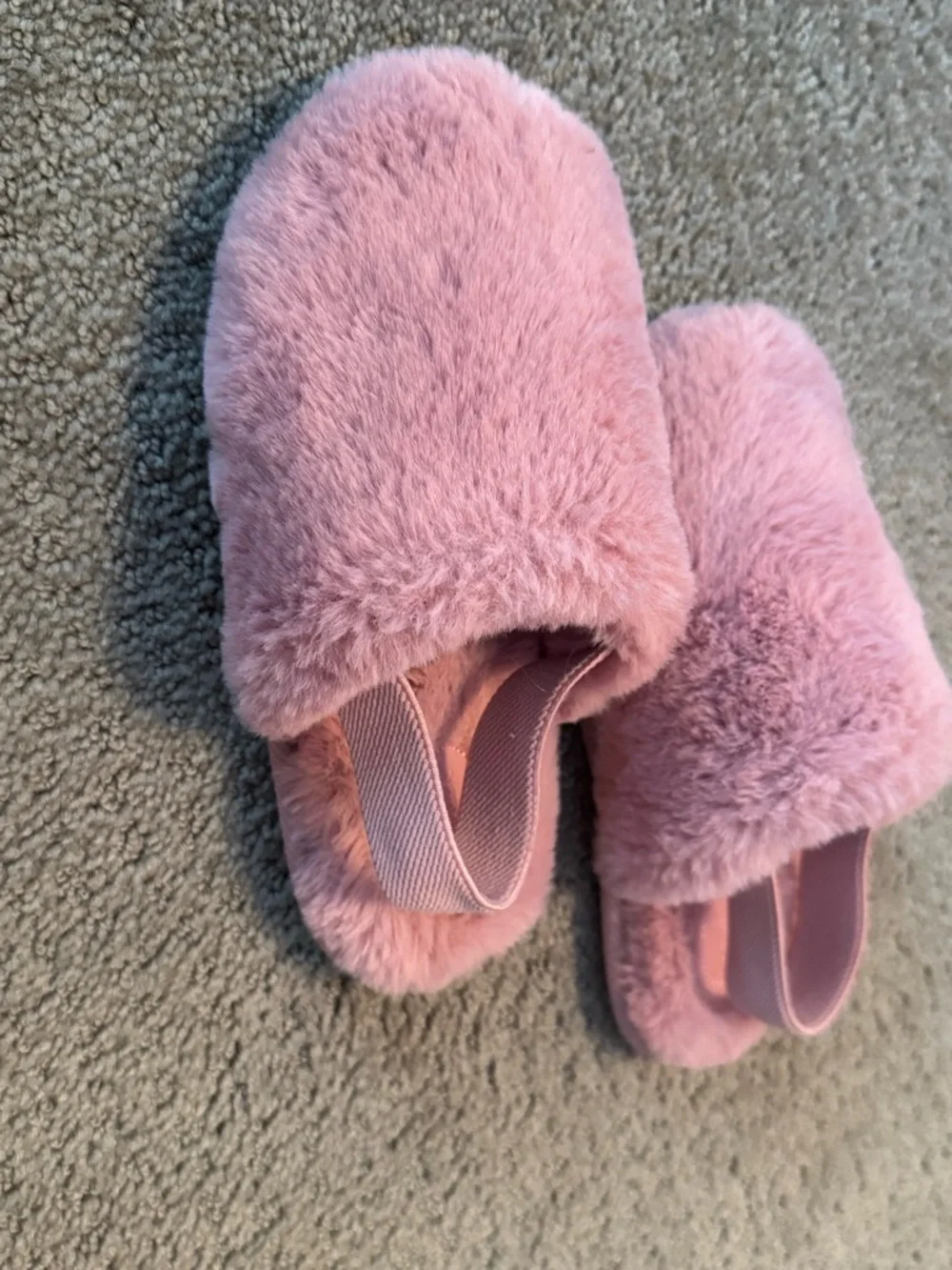 Cat & Jack Pink Fuzzy Slippers Girls Size 11/12 | Cozy Plush House Shoes